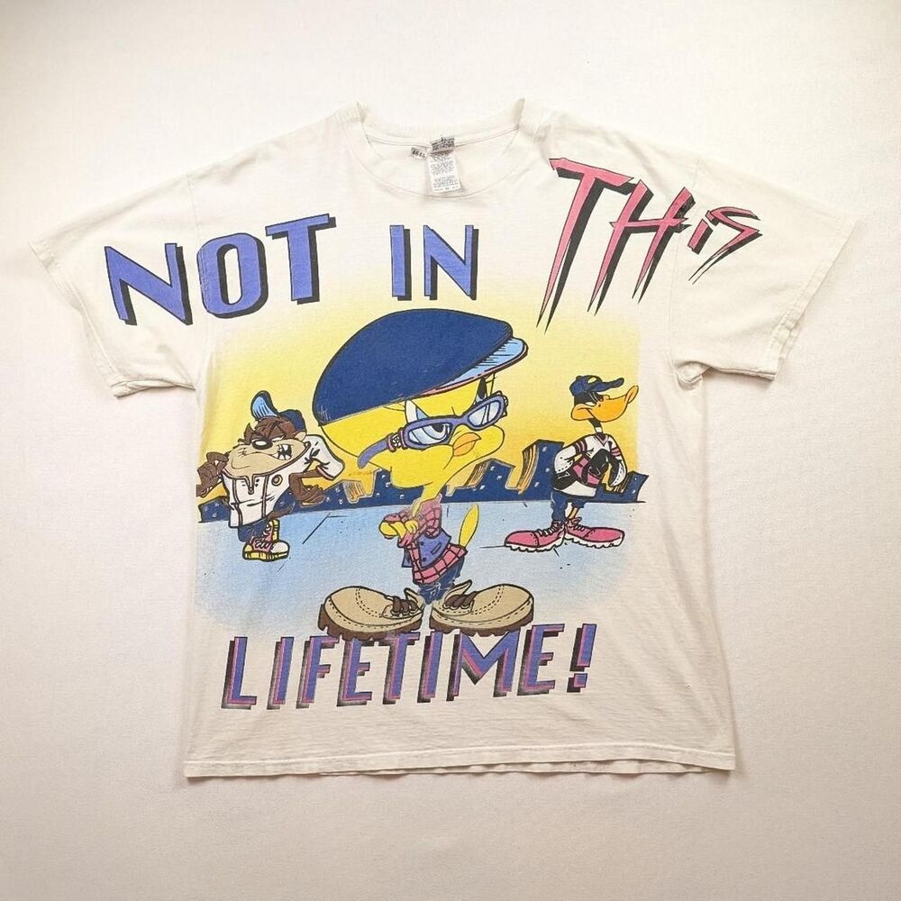 Vintage Looney Tunes AOP T-Shirt Looney Tunes Not in this Lifetime XL Tweety